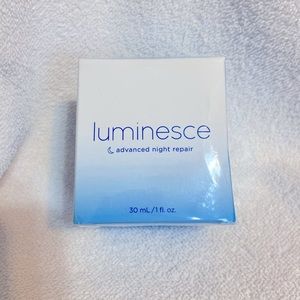 Jeunesse Advanced night repair cream